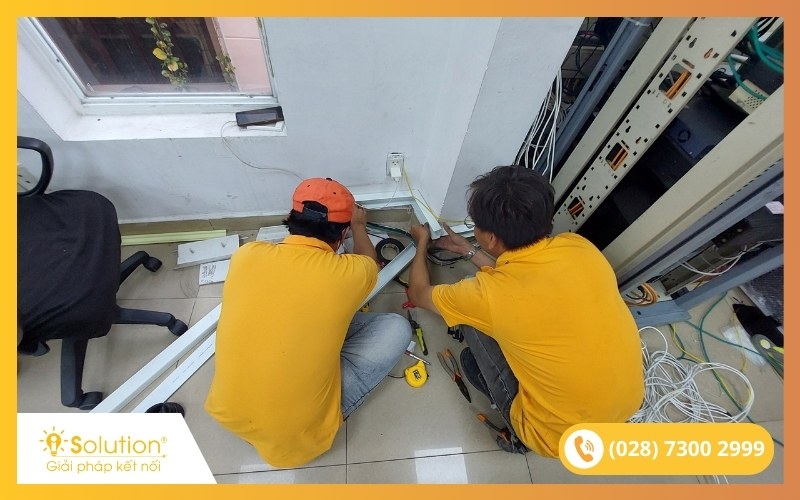 Dịch vụ đi dây mạng trong nhà-iSolution #12