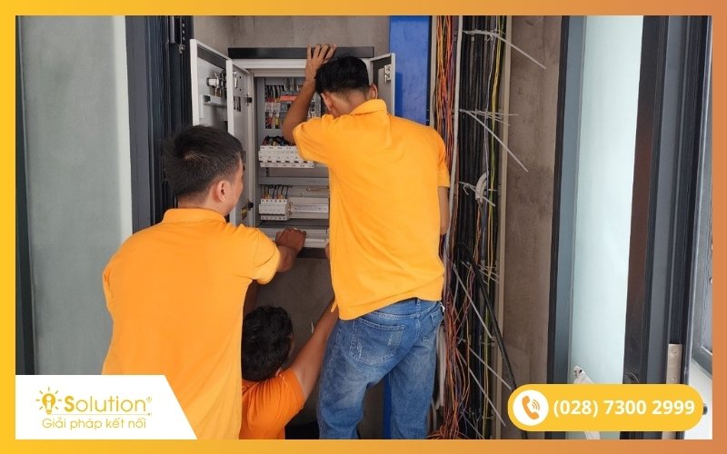 Dịch vụ đi dây mạng trong nhà-iSolution #3