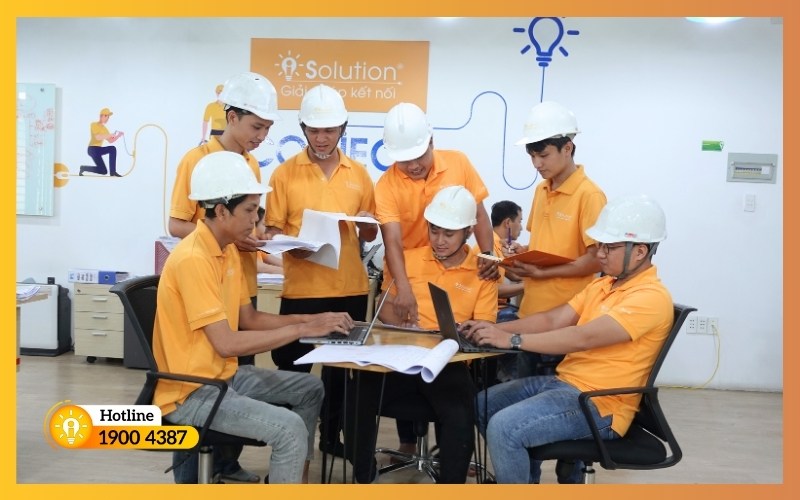 Ưu điểm khi thi công hệ thống điện nhẹ nhà xưởng tại iSolution