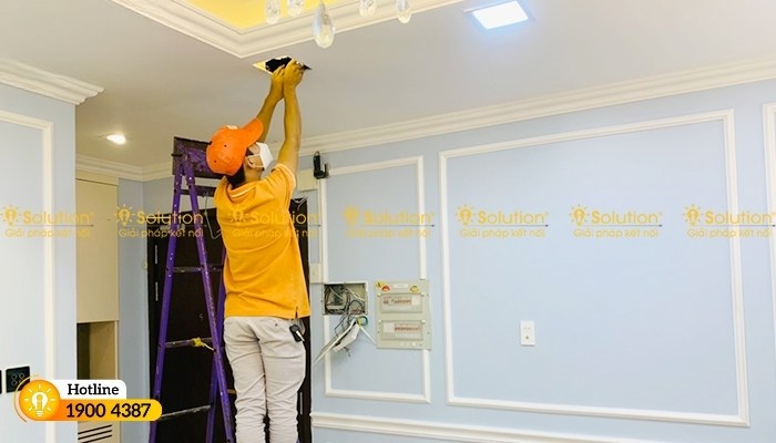 thi cong he thong camera tai chung cu cao cap kington residence 3