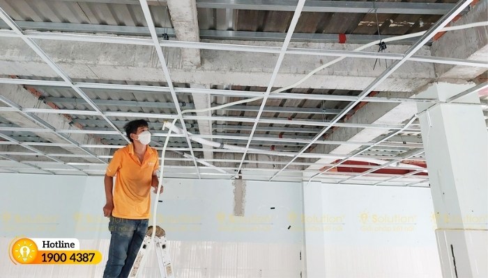 thi cong he thong dien chieu sang va mang lan cho cong ty hung phat 6