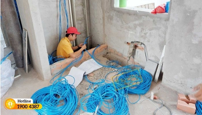 thi cong mang lan he thong dien nhe pccc cho doanh nghiep tai dong thap 13