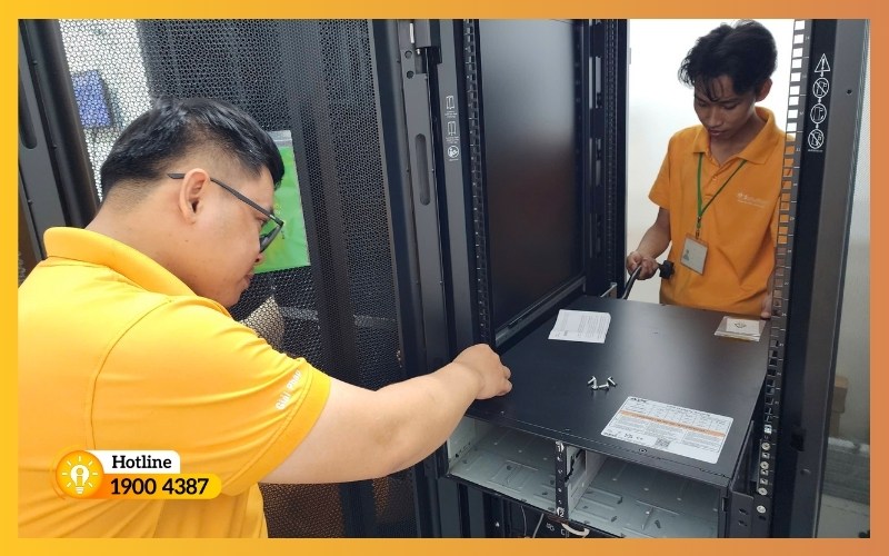 Thi công phòng server đạt chuẩn