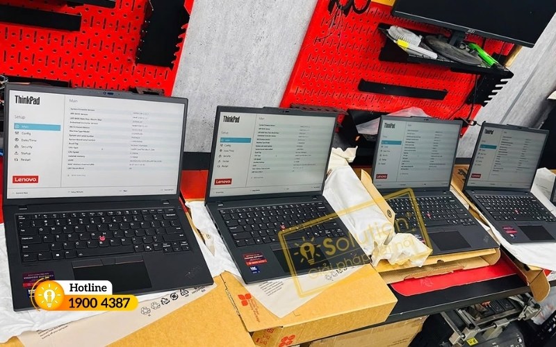 13 laptop được kiểm tra đồng bộ trước khi bàn giao
